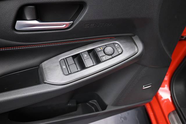 Used 2026 Nissan Sentra SR w/ SR Premium Package FWD image 6