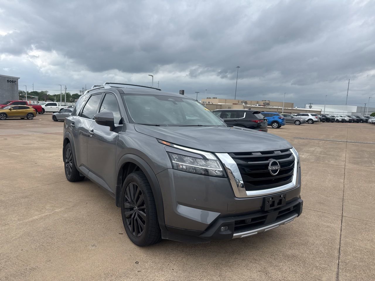 Certified 2022 Nissan Pathfinder SL w/ SL Premium Package