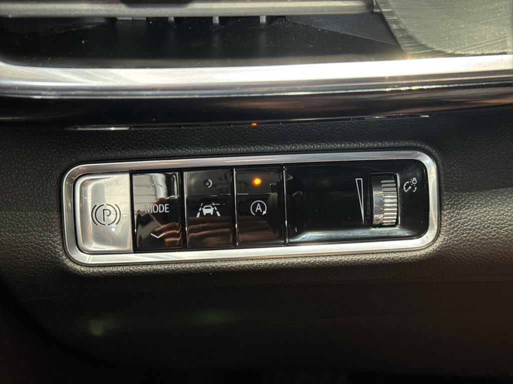 Used 2024 Buick Envision Preferred AWD/4WD image 31