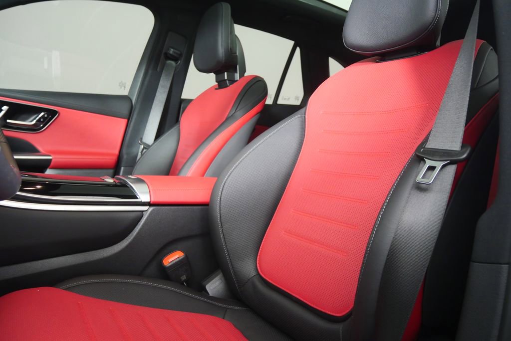 Used 2026 Mercedes-Benz GLC 43 AMG 4MATIC image 11