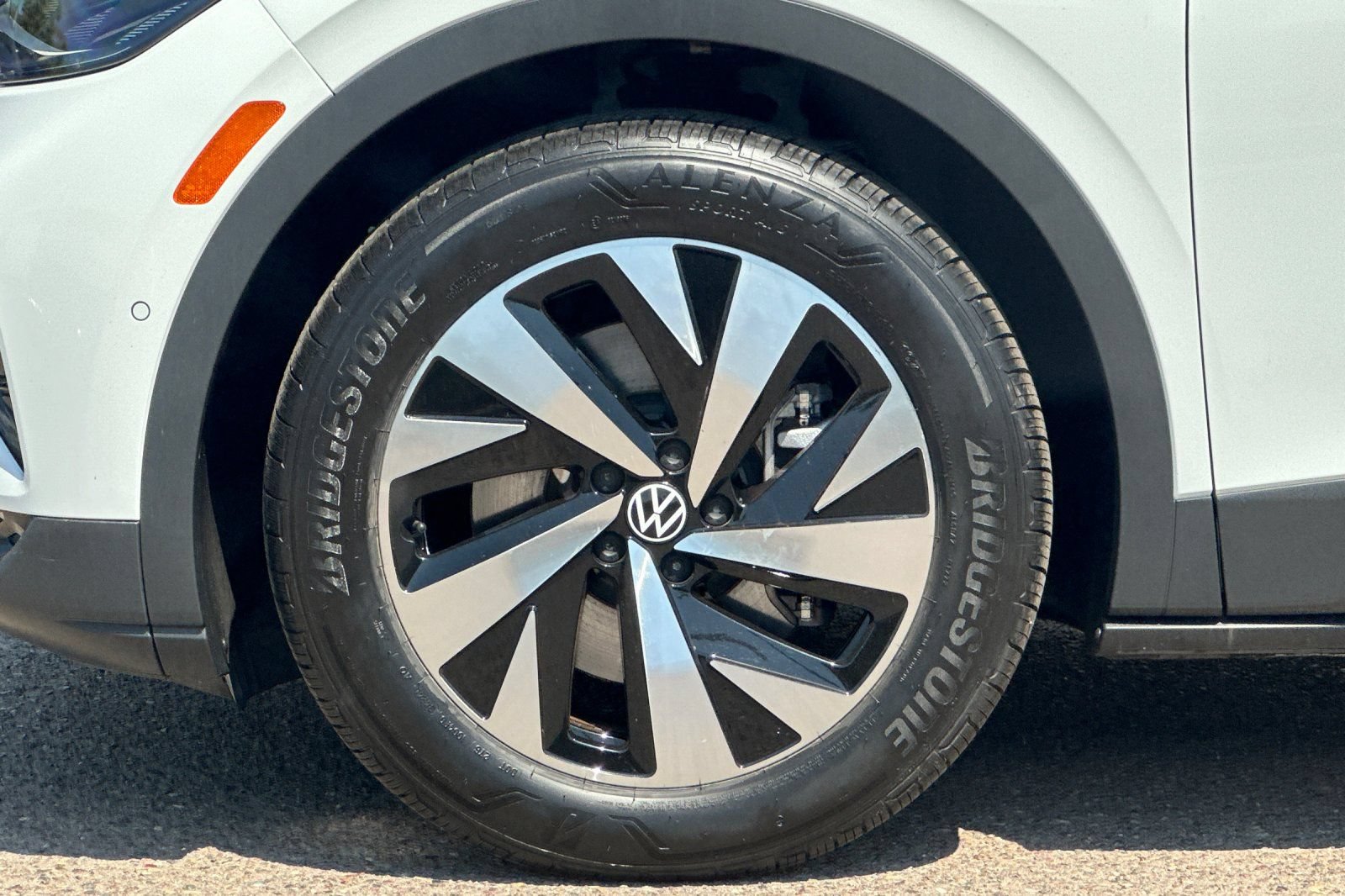 Used 2023 Volkswagen ID.4 Pro RWD image 26