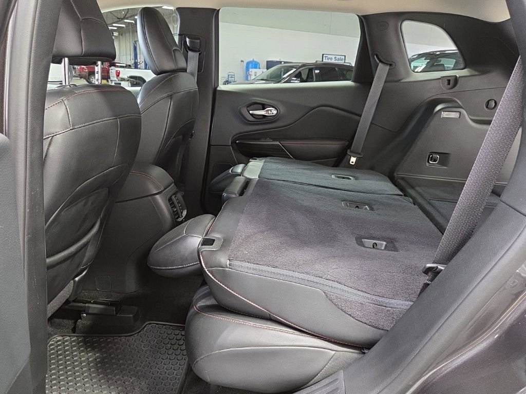 Used 2015 Jeep Cherokee Trailhawk w/ Leather Interior Group image 36