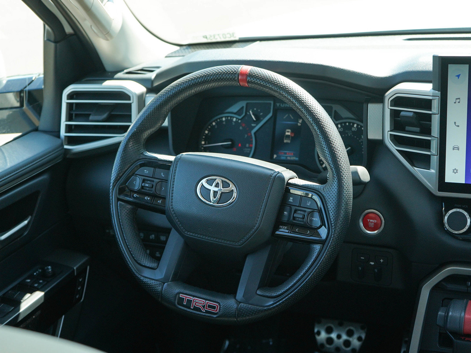 Used 2022 Toyota Tundra Limited AWD/4WD image 14