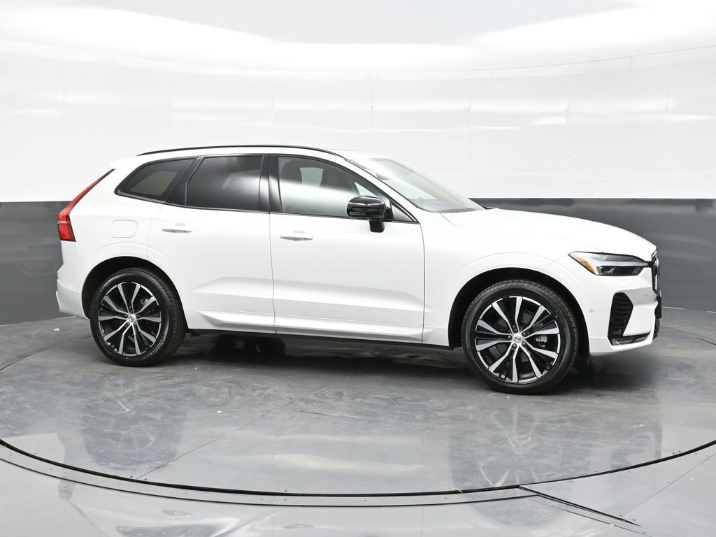 Used 2025 Volvo XC60 B5 Plus w/ Climate Package AWD/4WD image 8