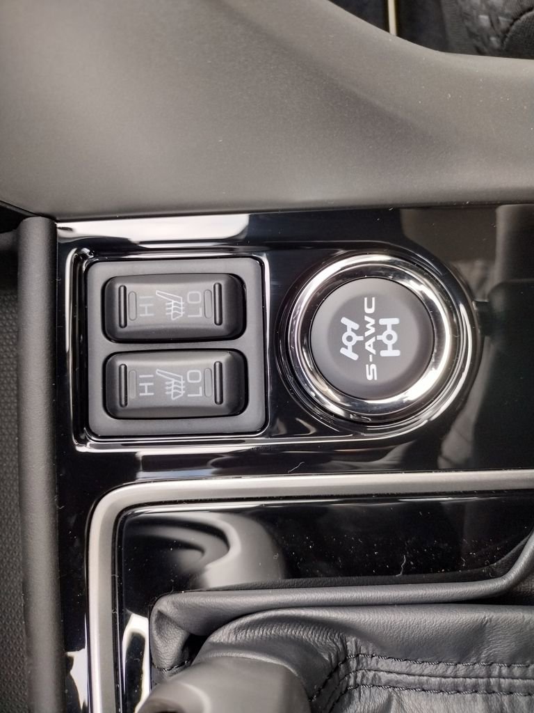 New 2026 Mitsubishi Eclipse Cross LE image 23