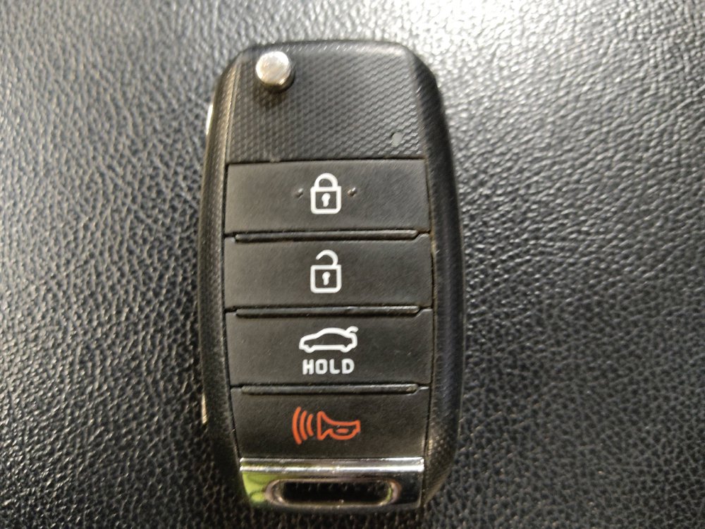 Used 2020 Kia Optima LX FWD image 32