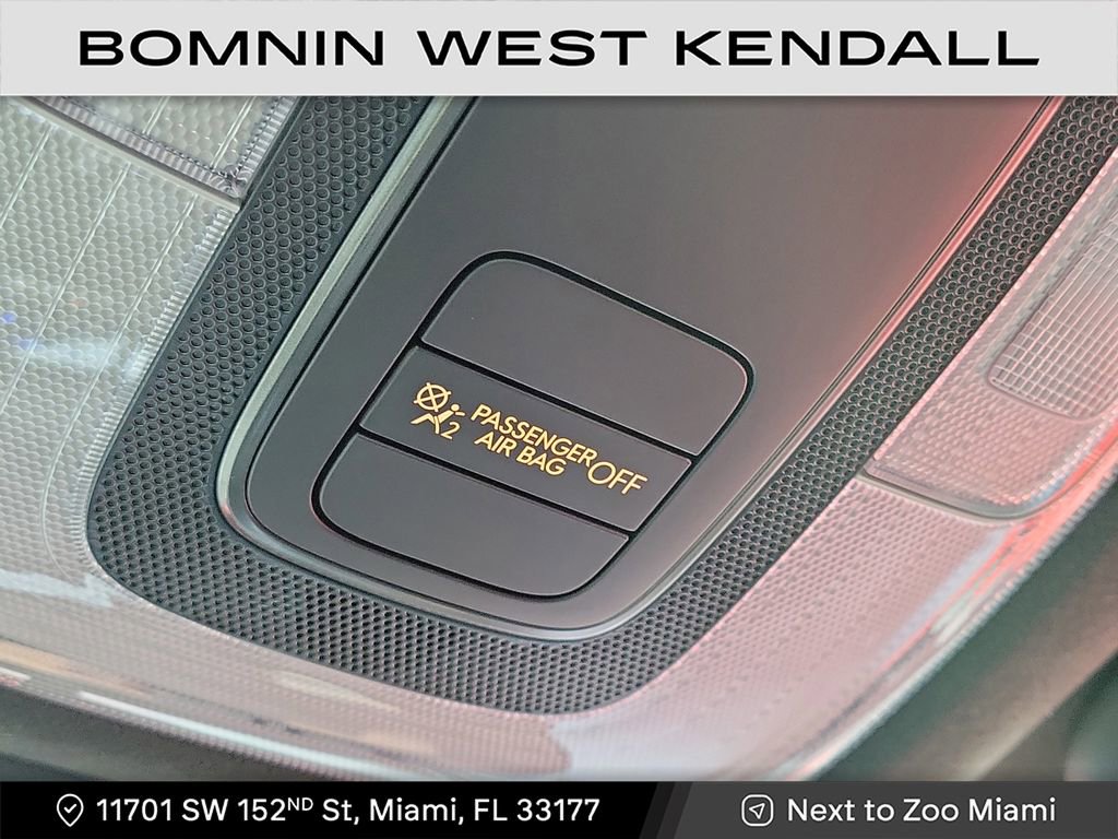 Used 2025 Hyundai Elantra Sport image 21