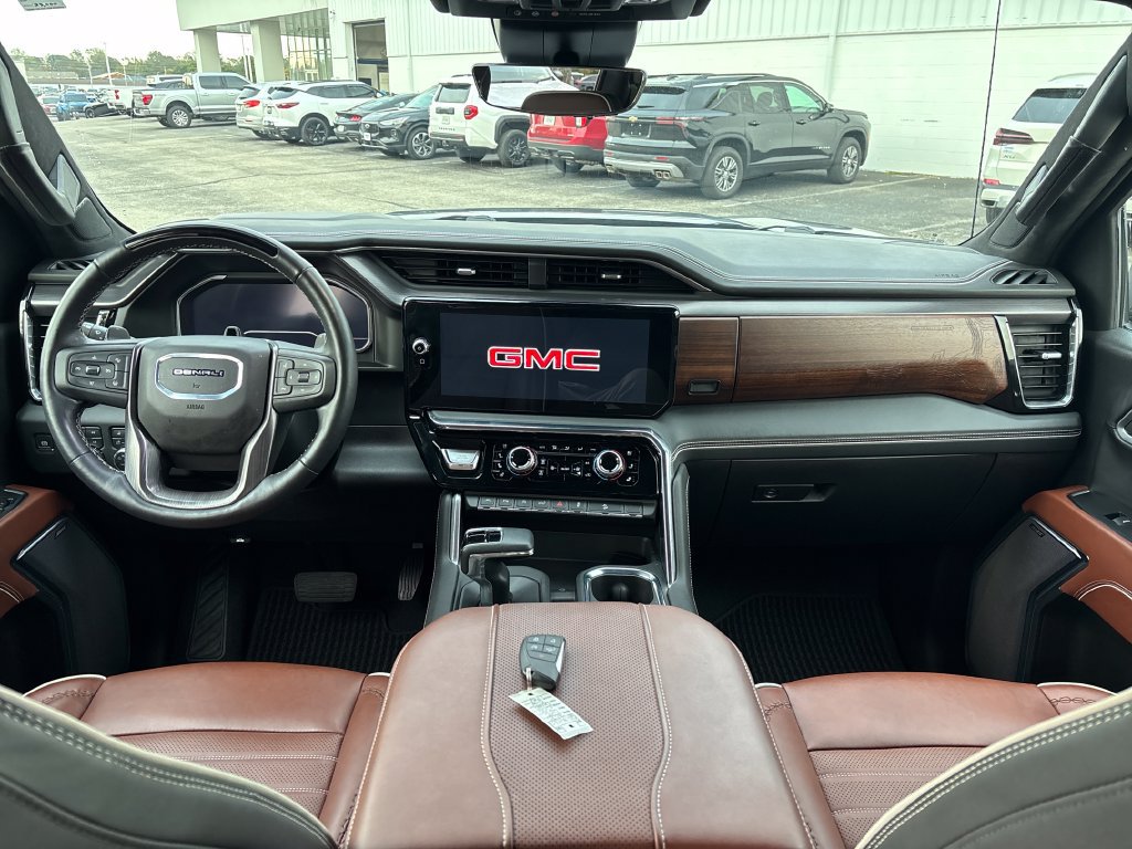 Used 2025 GMC Sierra 1500 Denali Ultimate AWD/4WD image 39