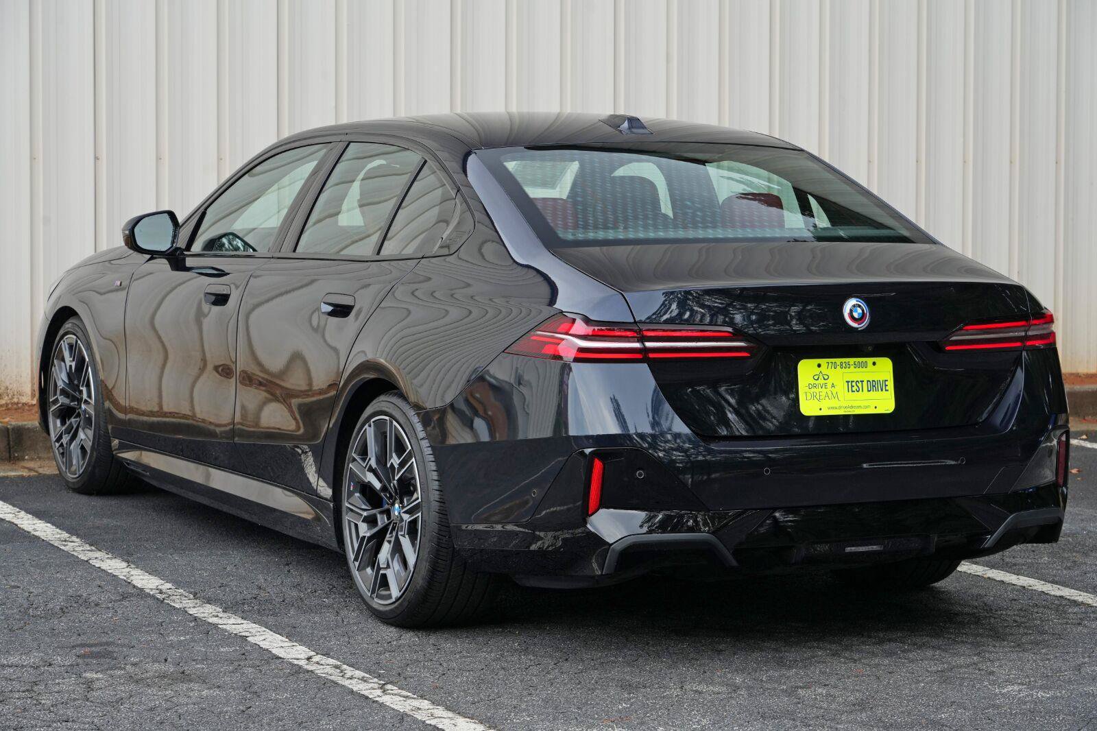 Used 2025 BMW i5 xDrive40 w/ M Sport Package AWD/4WD image 54