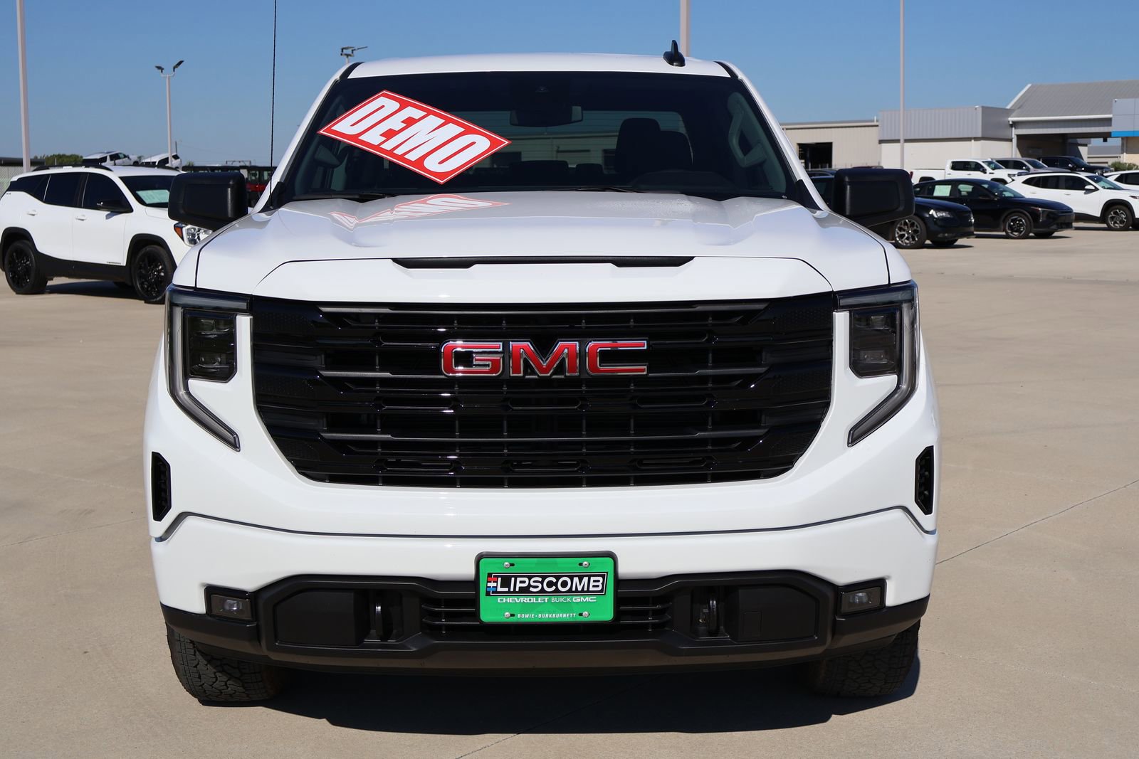 New 2026 GMC Sierra 1500 Elevation w/ Elevation Select Package AWD/4WD image 2