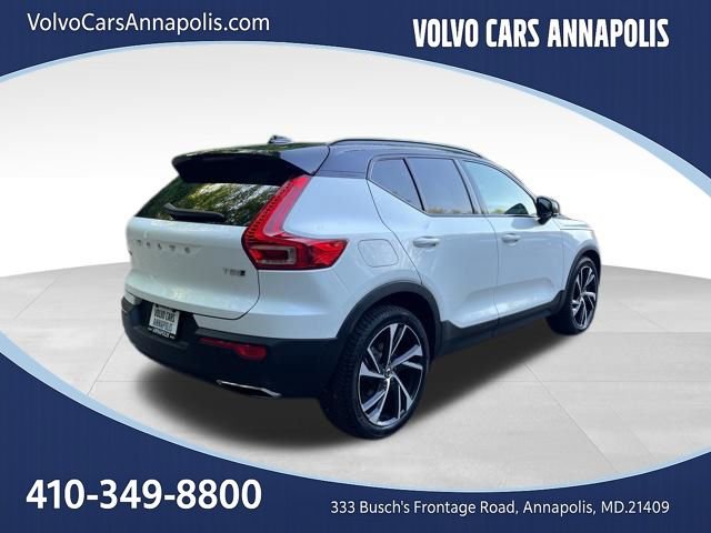 Used 2020 Volvo XC40 T5 R-Design w/ Protection Package AWD/4WD image 7