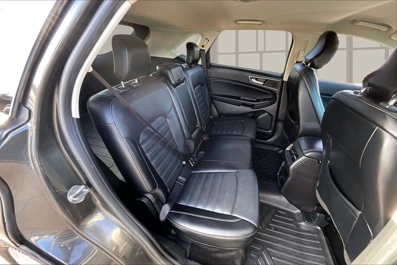 Used 2018 Ford Edge SEL w/ Equipment Group 201A image 25