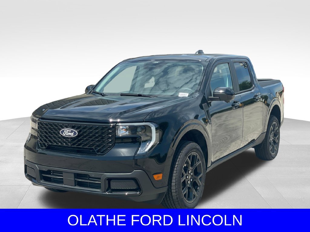 New 2026 Ford Maverick Lariat w/ Black Appearance Package