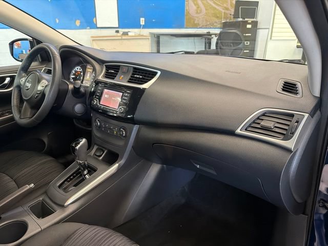 Used 2017 Nissan Sentra SV FWD image 25