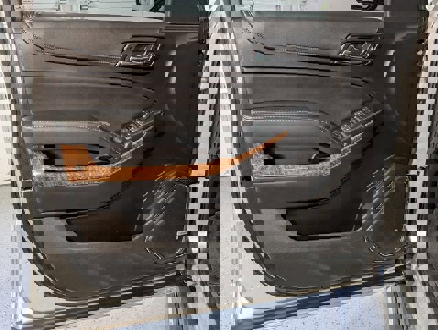 Used 2017 Chevrolet Suburban Premier image 17