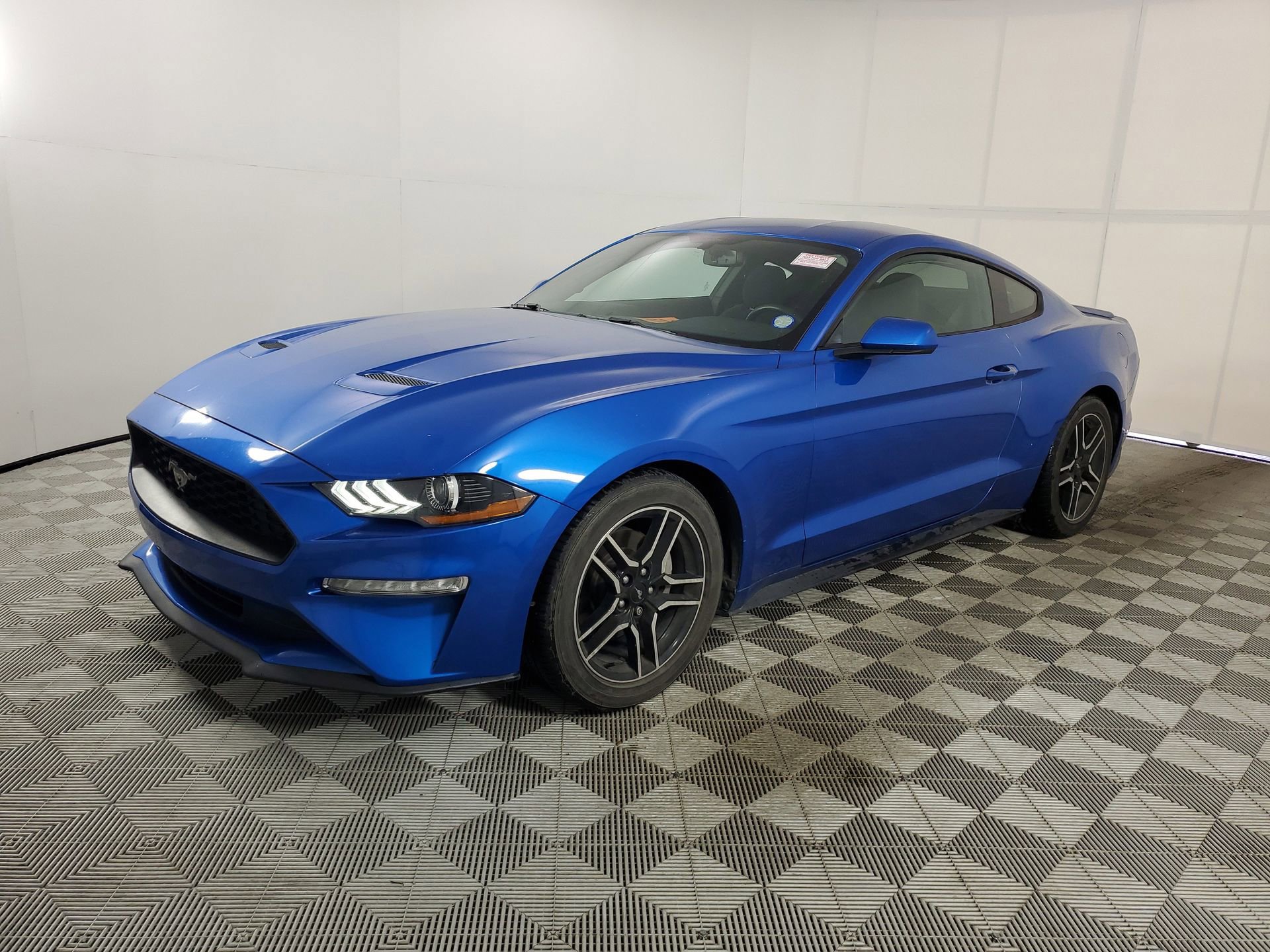 Used 2019 Ford Mustang Coupe w/ Equipment Group 101A image 3
