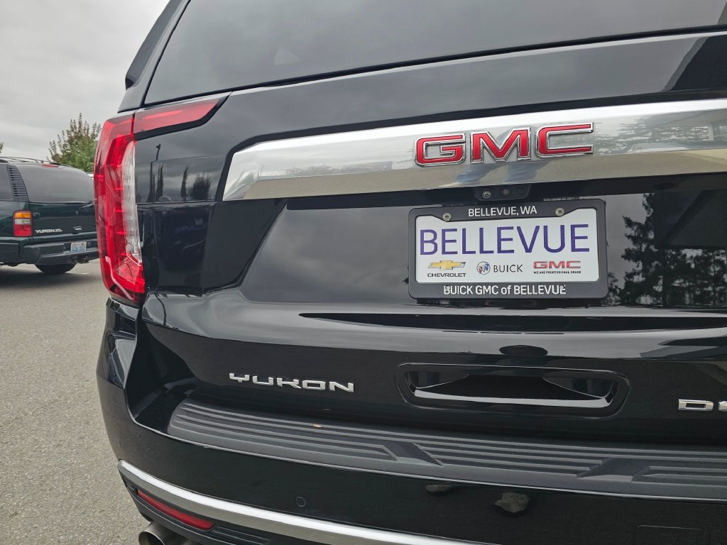 Used 2021 GMC Yukon Denali w/ Denali Ultimate Package AWD/4WD image 16