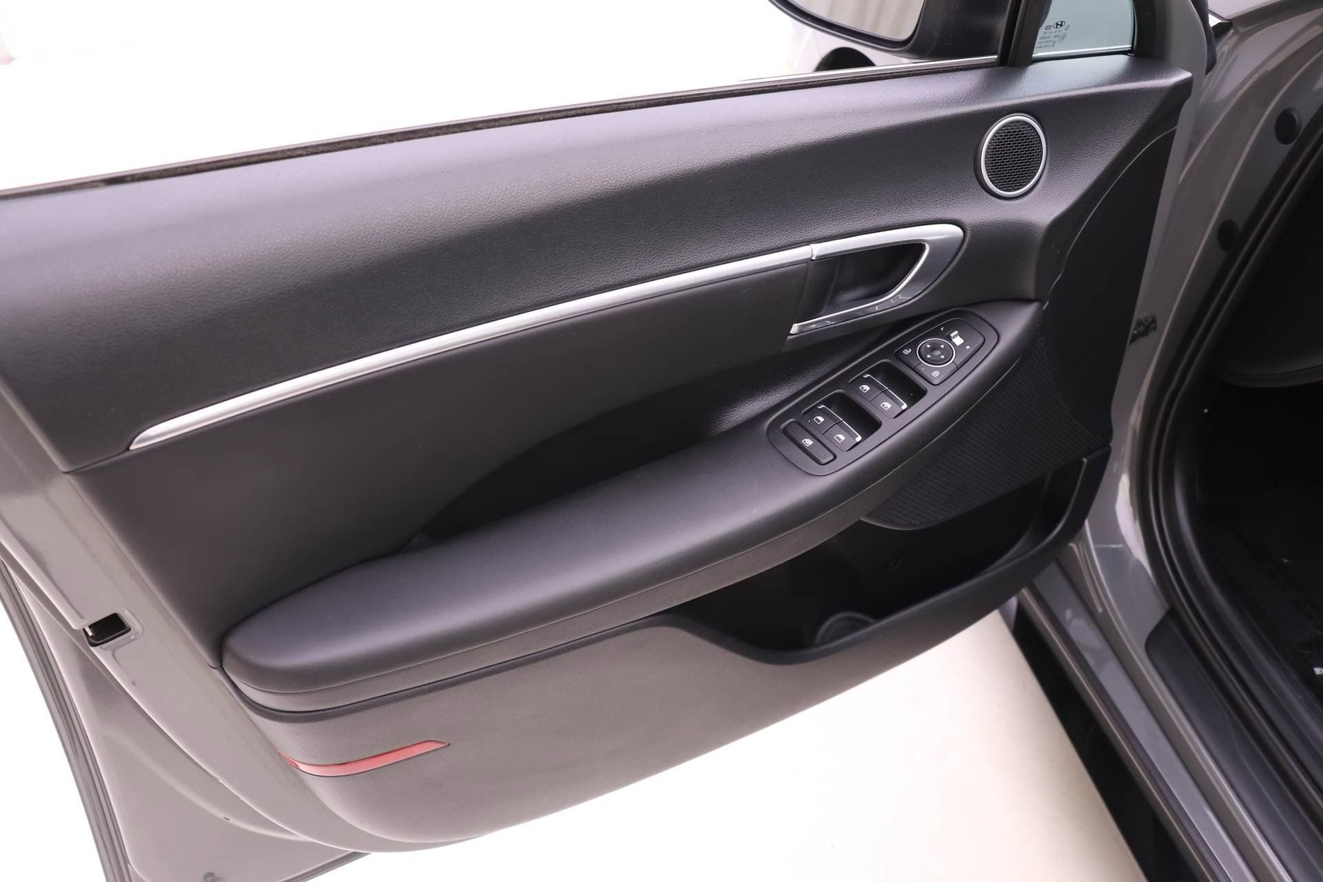 Used 2023 Hyundai Sonata SEL image 9