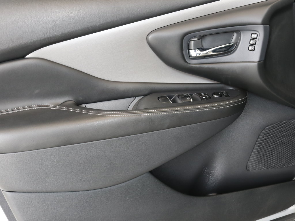 Used 2020 Nissan Murano SL w/ Moonroof Package AWD/4WD image 26