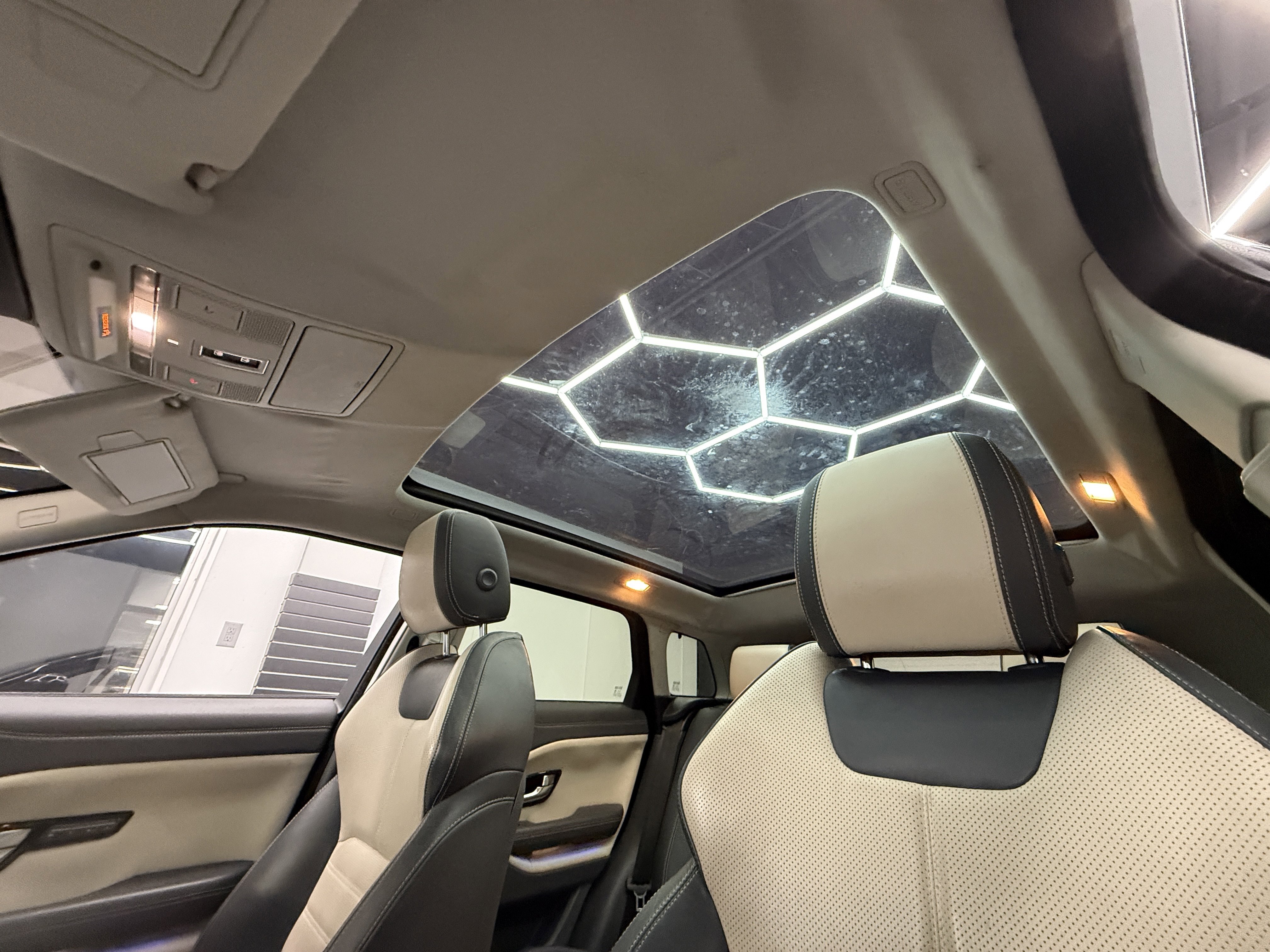 Used 2016 Land Rover Range Rover Evoque HSE Dynamic image 14