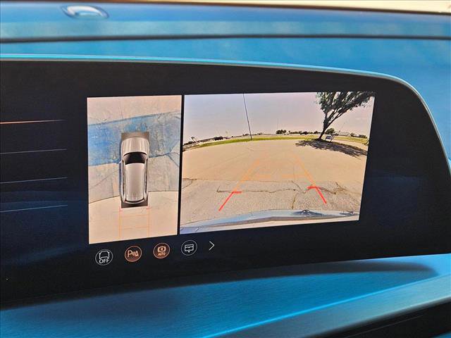 New 2026 Cadillac Vistiq Luxury image 13