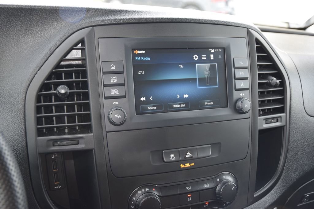 Used 2023 Mercedes-Benz Metris image 24