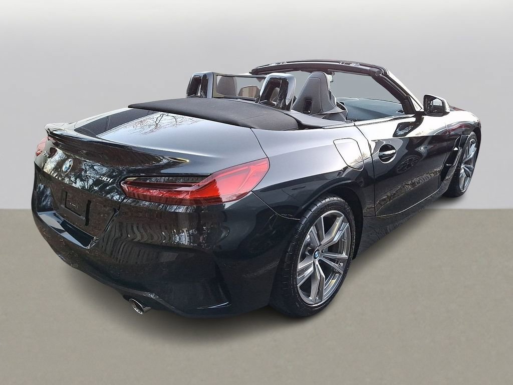 Certified 2024 BMW Z4 sDrive30i w/ Driving Assistance Package image 4