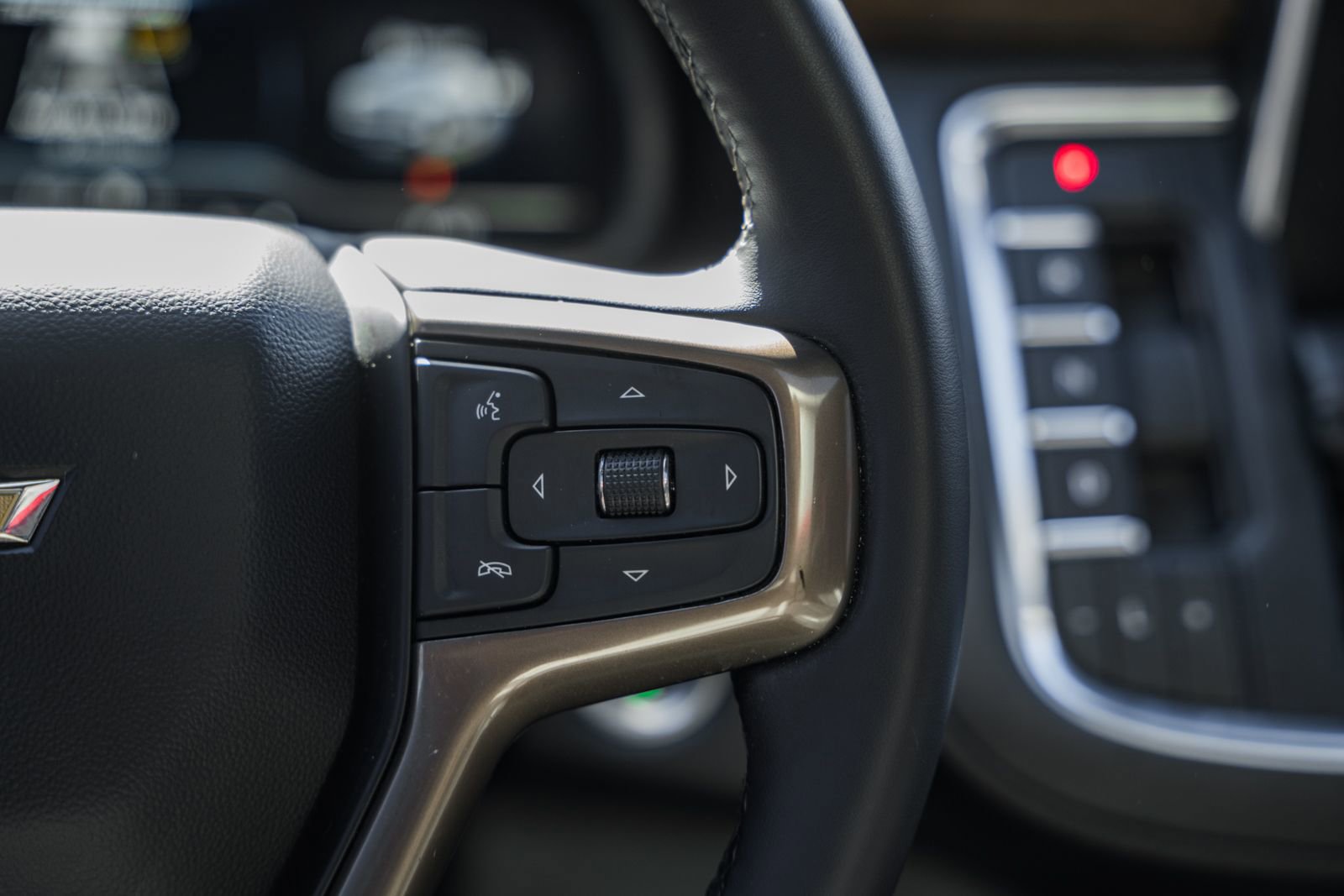 Used 2023 Chevrolet Tahoe High Country image 34