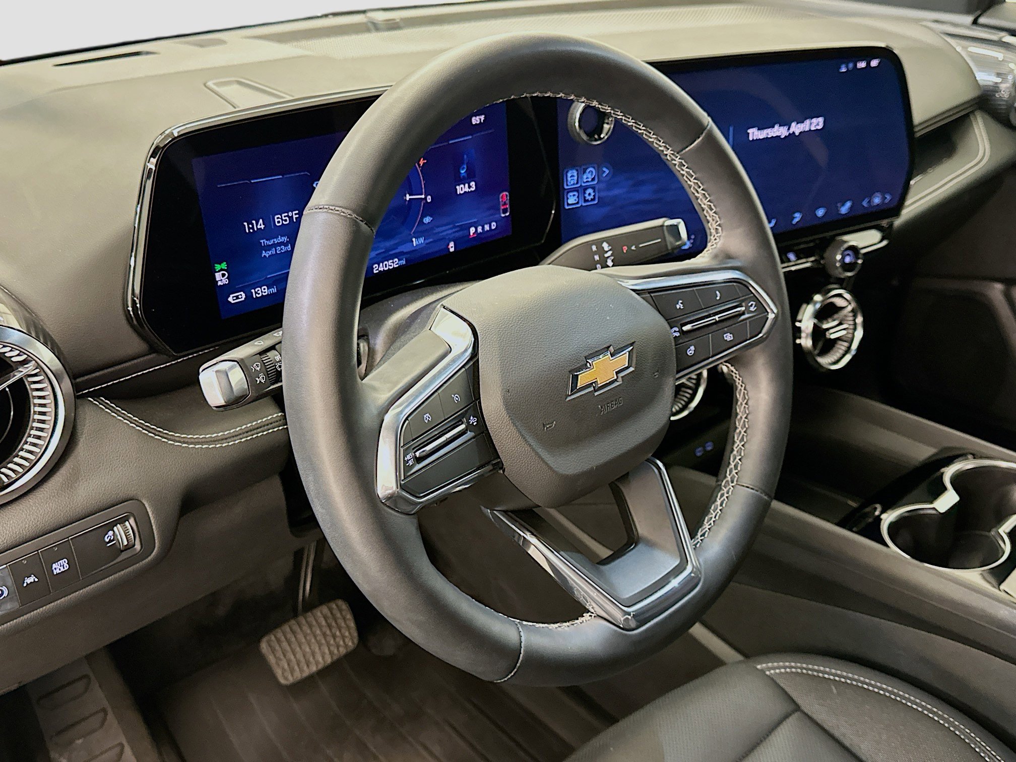 Used 2024 Chevrolet Blazer EV LT AWD/4WD image 18