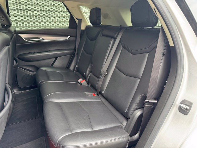 Used 2018 Cadillac XT5 Premium Luxury FWD image 10