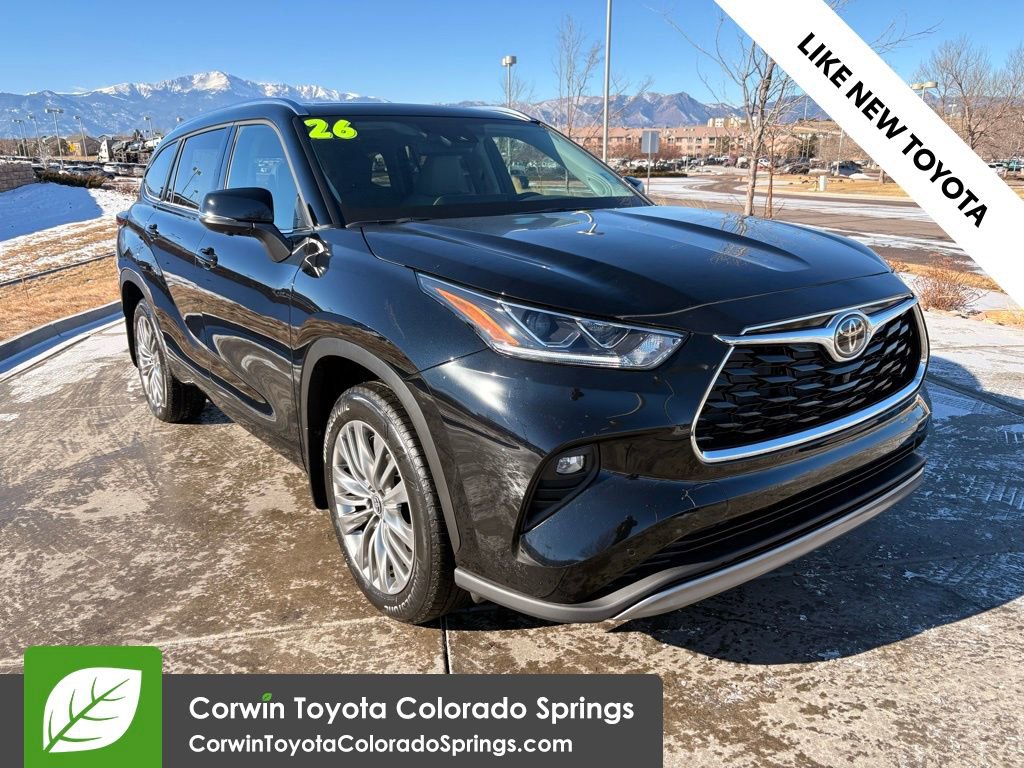 Used 2026 Toyota Highlander Platinum image 1