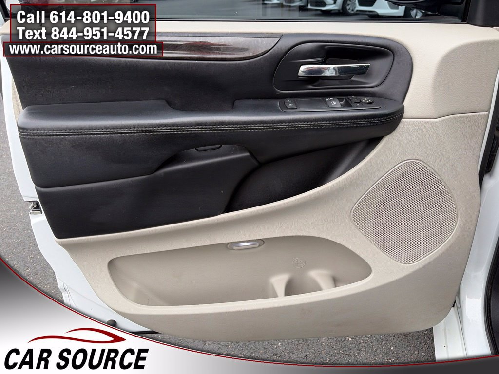 Used 2016 Dodge Grand Caravan SE w/ Quick Order Package 29E SE FWD image 16