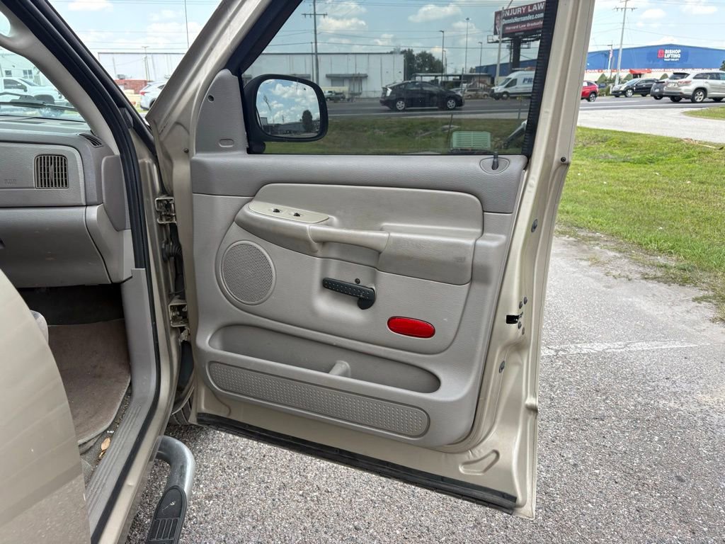Used 2004 Dodge Ram 1500 Truck SLT image 16