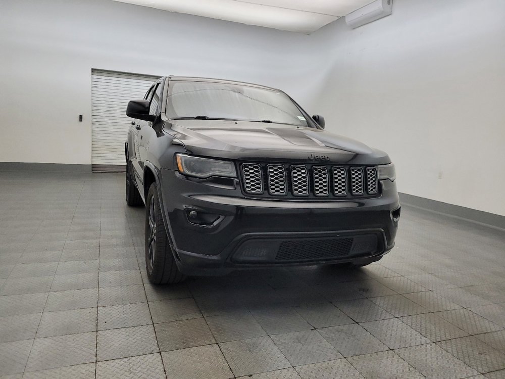 Used 2020 Jeep Grand Cherokee Altitude image 14
