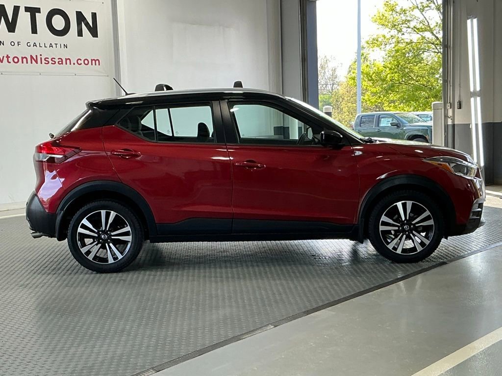Used 2020 Nissan Kicks SV w/ Exterior Package image 21
