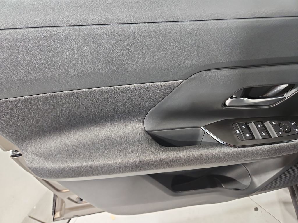 New 2026 Nissan Kicks SV w/ SV Premium Package image 10