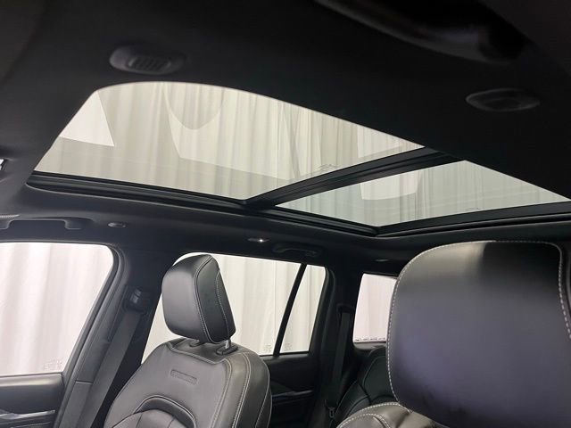 Used 2022 Jeep Grand Cherokee Overland image 15