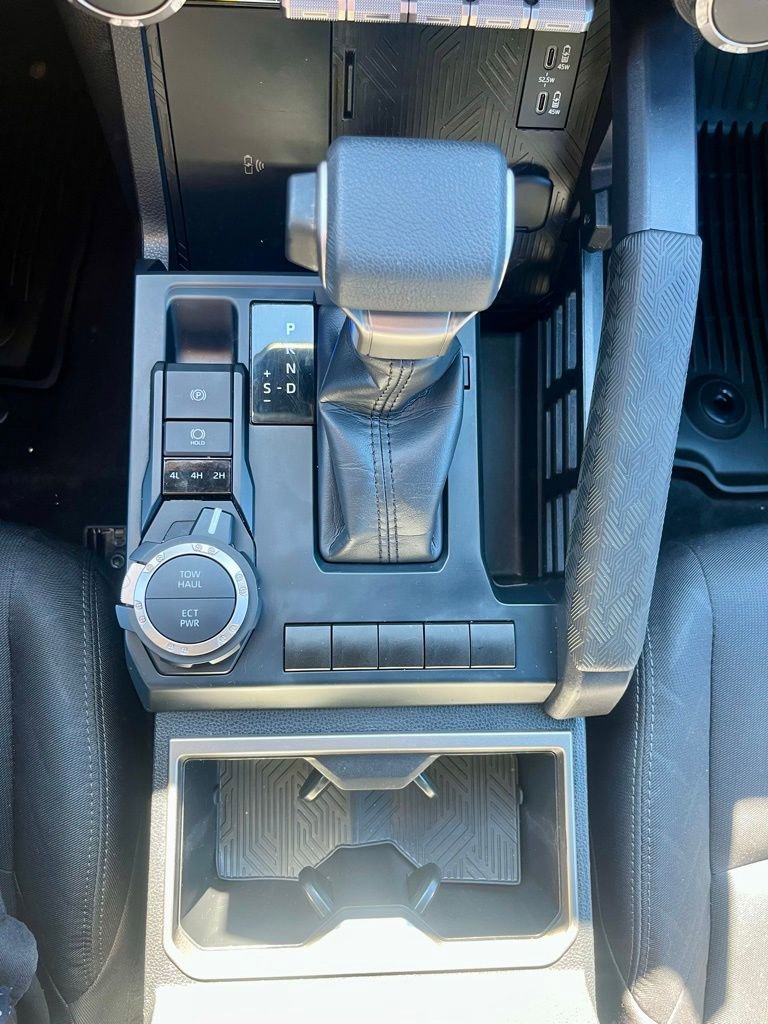 Used 2025 Toyota Tacoma SR5 image 15
