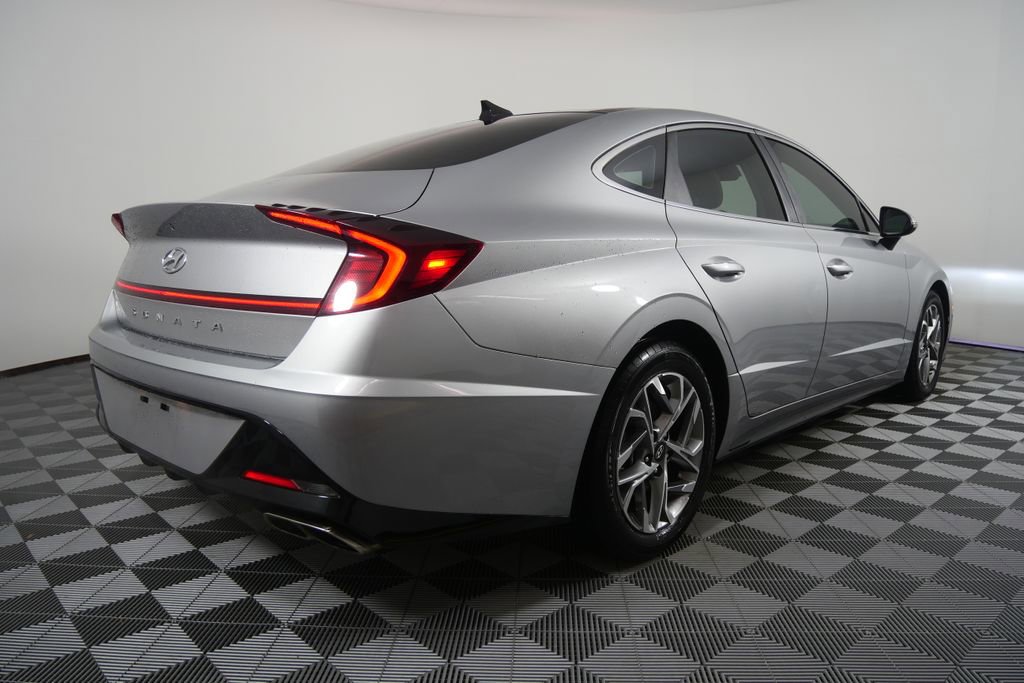 Used 2020 Hyundai Sonata SEL w/ Convenience + Sunroof Package image 3