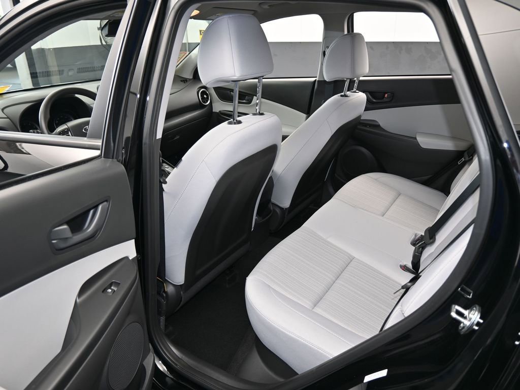 Used 2023 Hyundai Kona SEL image 33