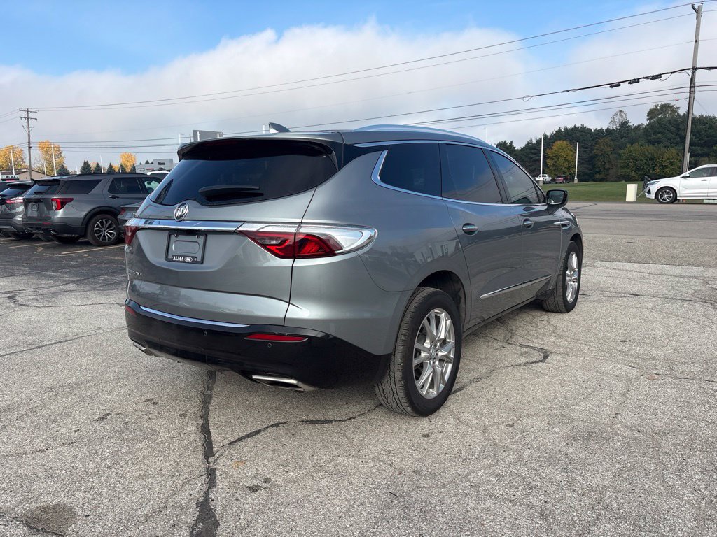 Used 2023 Buick Enclave Premium AWD/4WD image 9