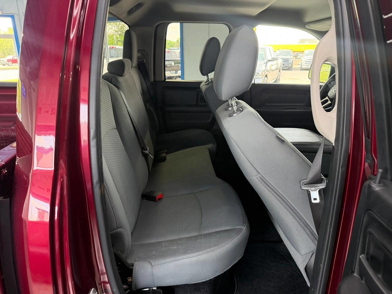Used 2017 RAM 1500 ST w/ SXT Appearance Group AWD/4WD image 19