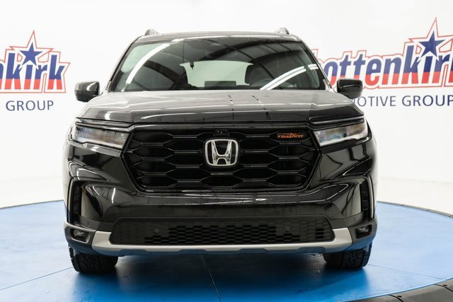 Certified 2023 Honda Pilot TrailSport image 15
