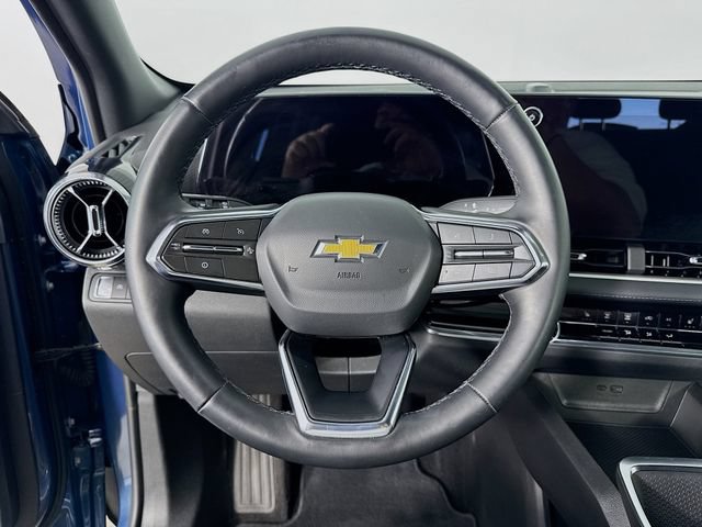 Used 2025 Chevrolet Equinox LT FWD image 12