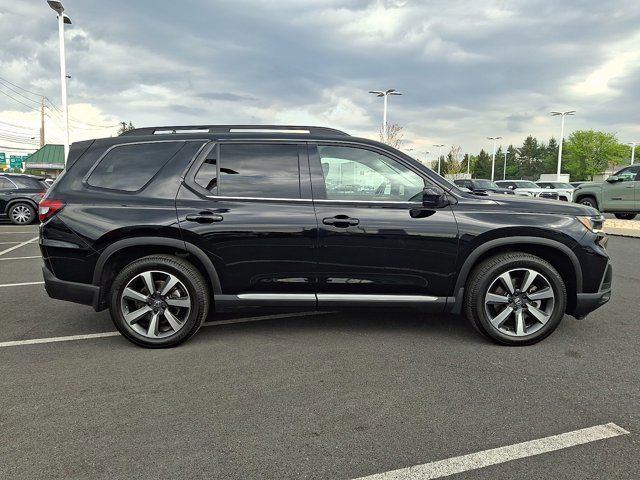 Used 2023 Honda Pilot Elite image 7