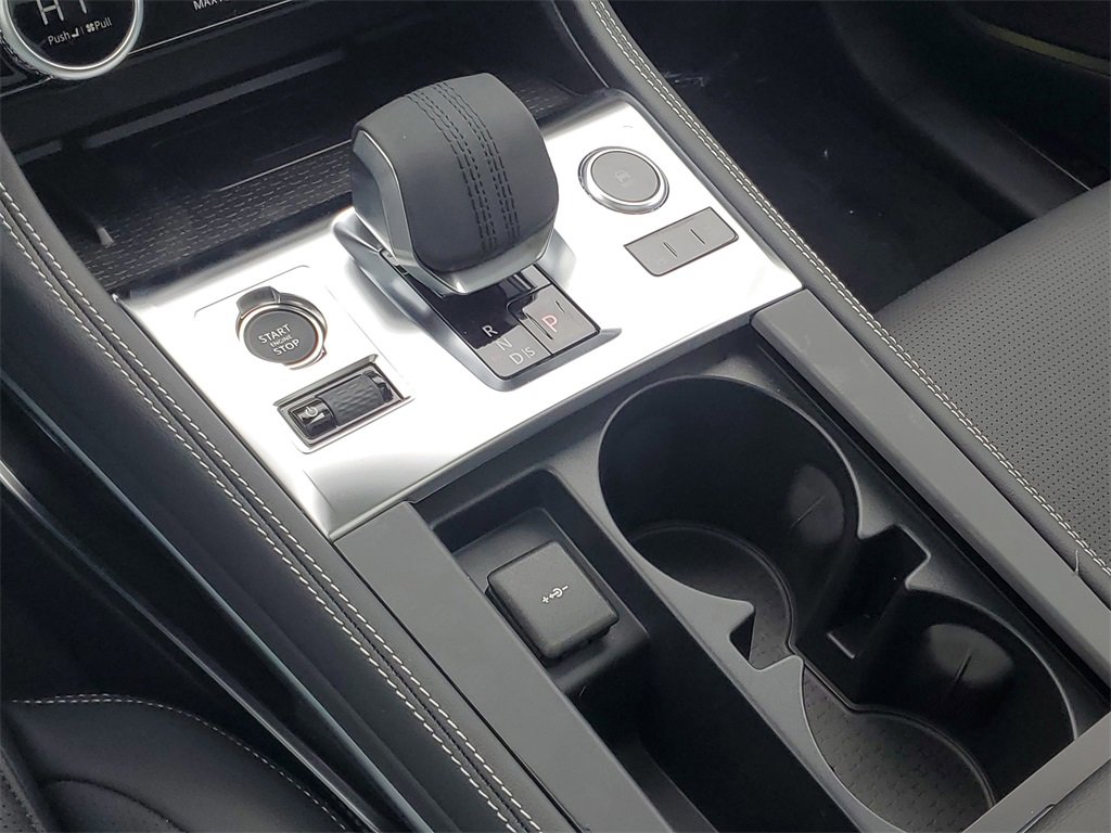 New 2026 Jaguar F-PACE R-Dynamic S image 24