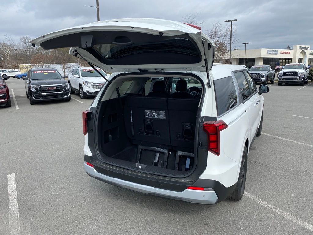New 2026 Kia Carnival FWD image 32