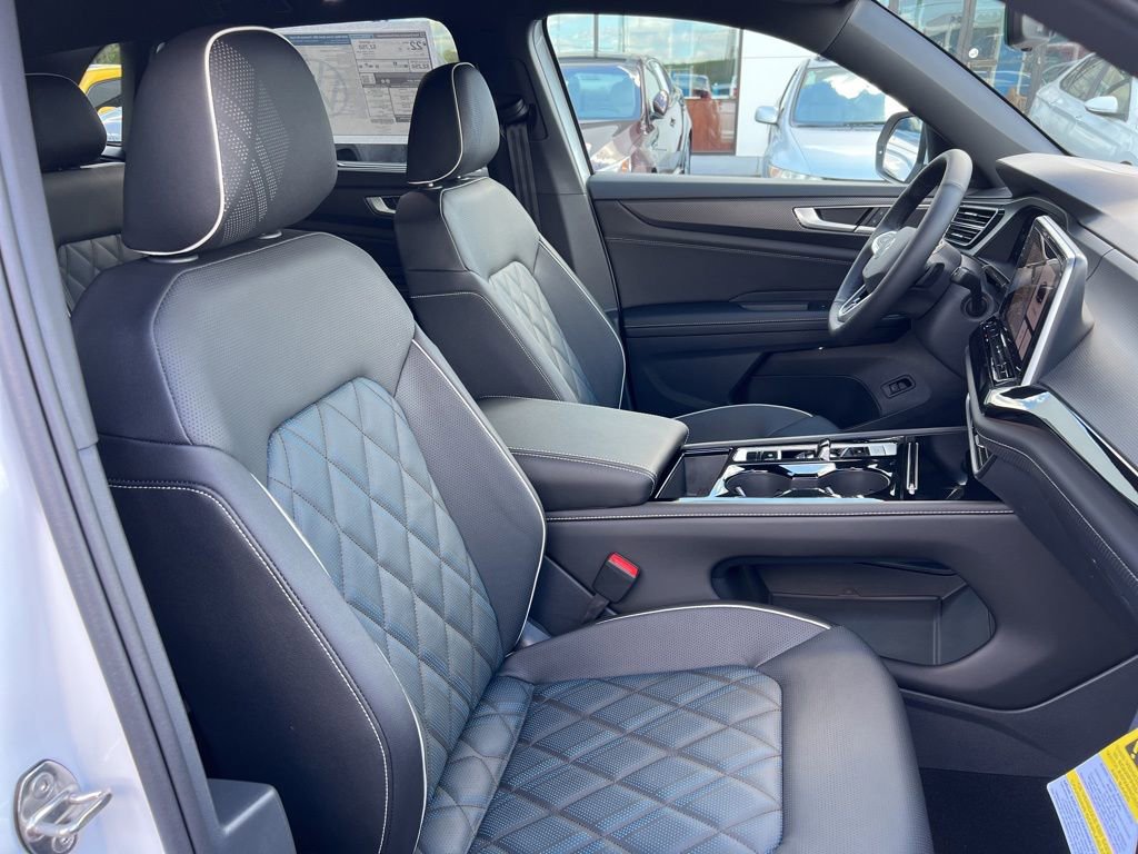 New 2026 Volkswagen Atlas Cross Sport SEL Premium R-Line image 23