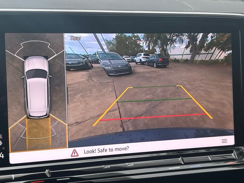 New 2026 Volkswagen Atlas SEL Premium R-Line image 18