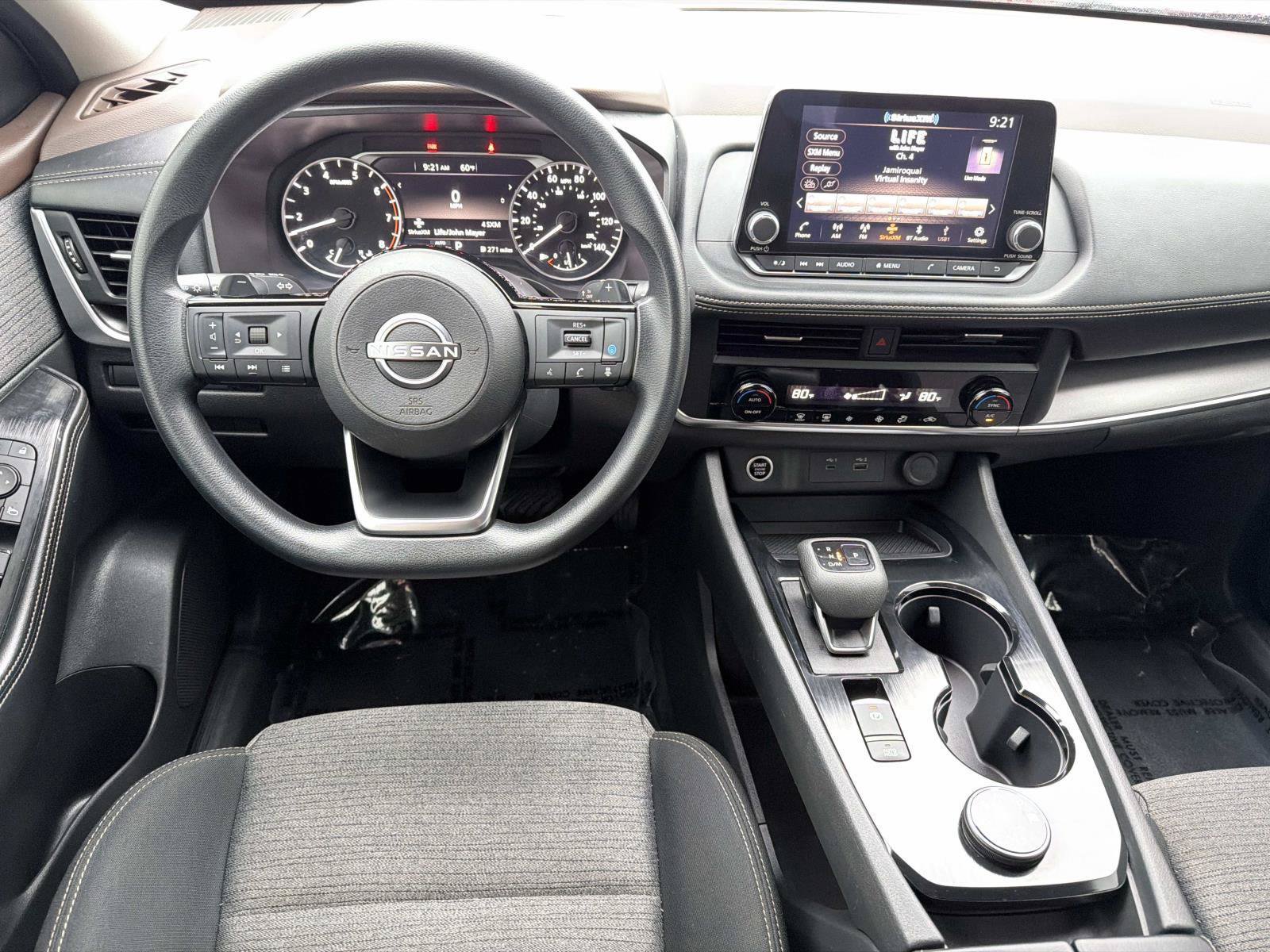 Used 2023 Nissan Rogue SV AWD/4WD image 10